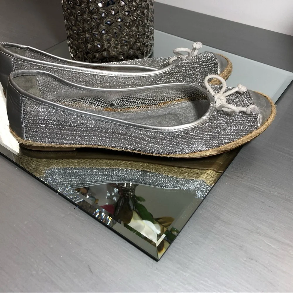 PATRIZIA WOMENS  ESPADRILLE..